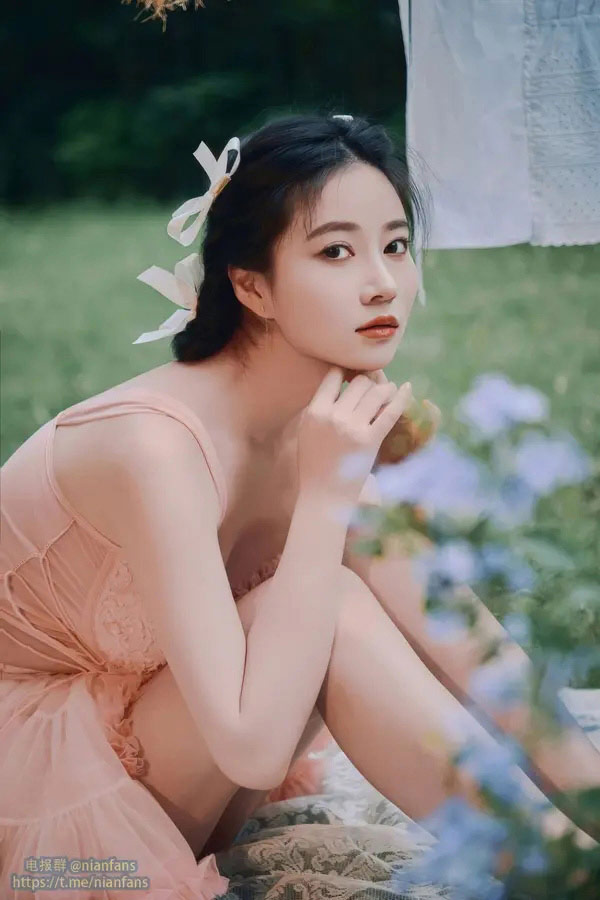 极品女神年年 粉色日记无圣光唯美图集