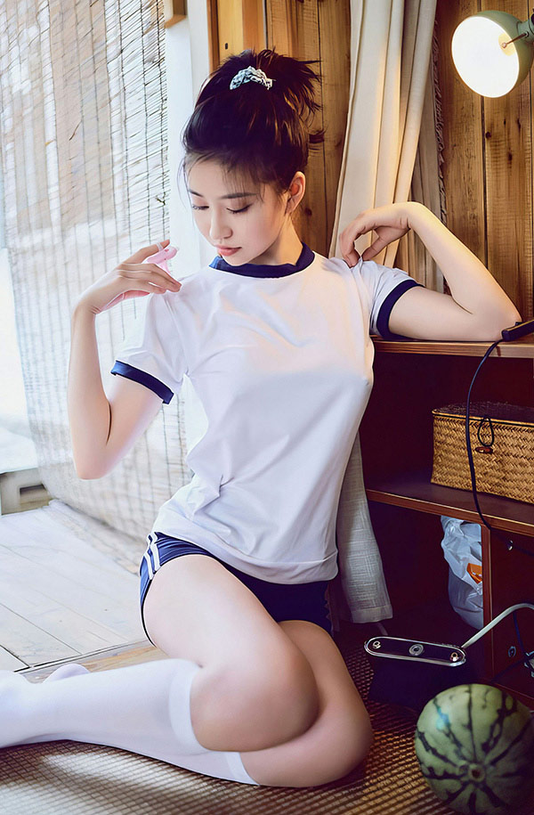 极品女神年年运动服无圣光尽现青春活力