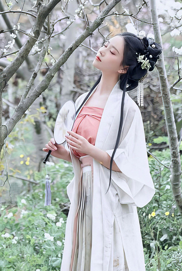 极品女神年年 三月榕无圣光唯美图集