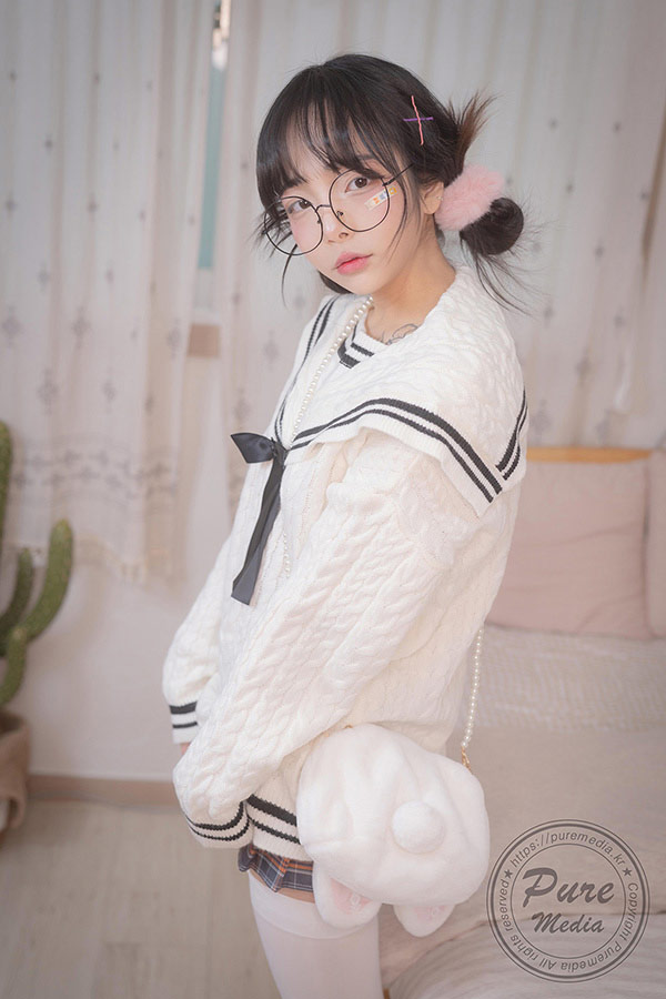 可爱美女Jelly毛衣白丝JK无圣光图集