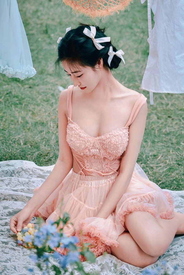 极品女神年年 粉色日记无圣光唯美图集