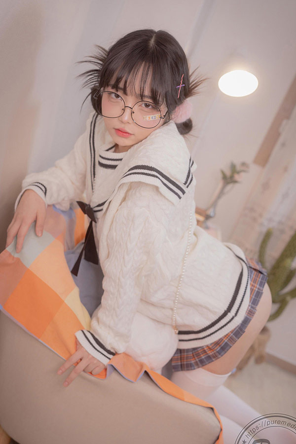 可爱美女Jelly毛衣白丝JK无圣光图集