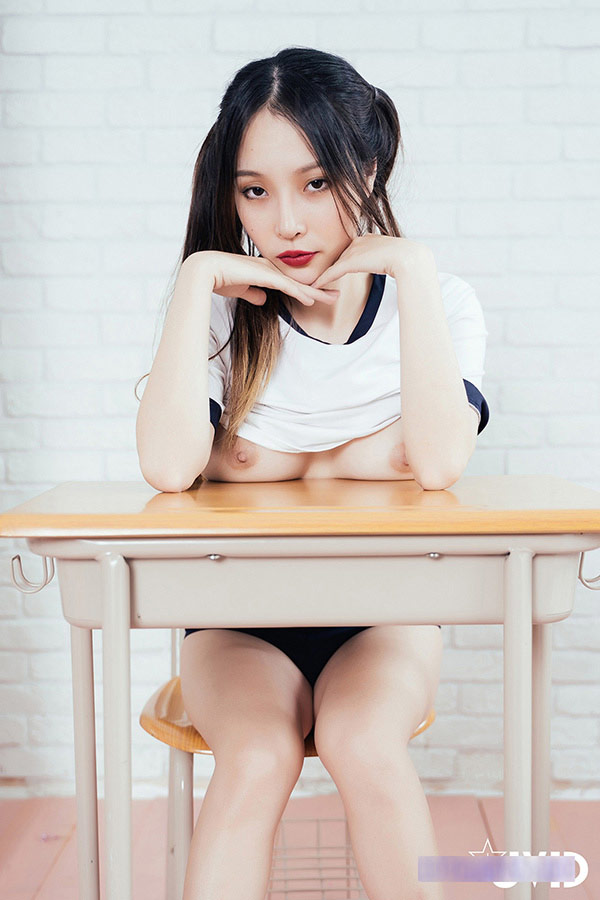 高傲抖S的女生Jenny教室运动服无圣光写真